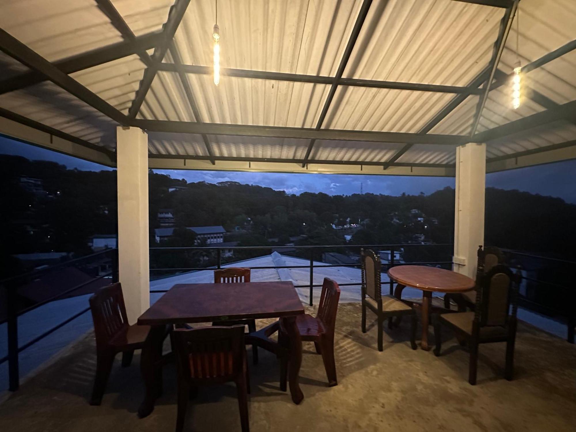 The Sky Tents 康提 外观 照片